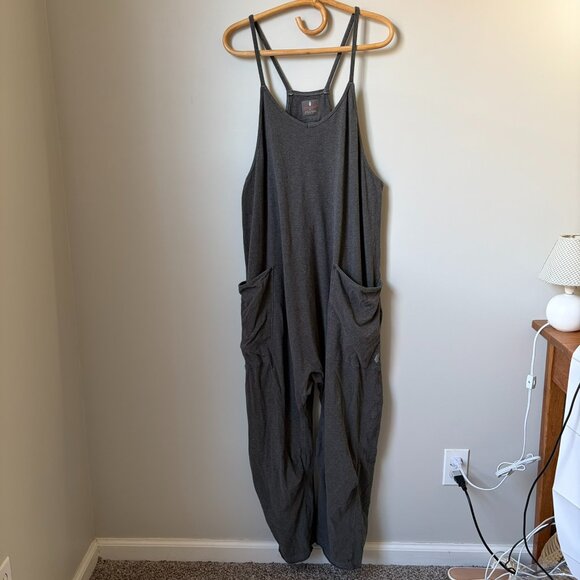 Free People Movement Gray Hot Shot Women's Large - Picture 3 of 10